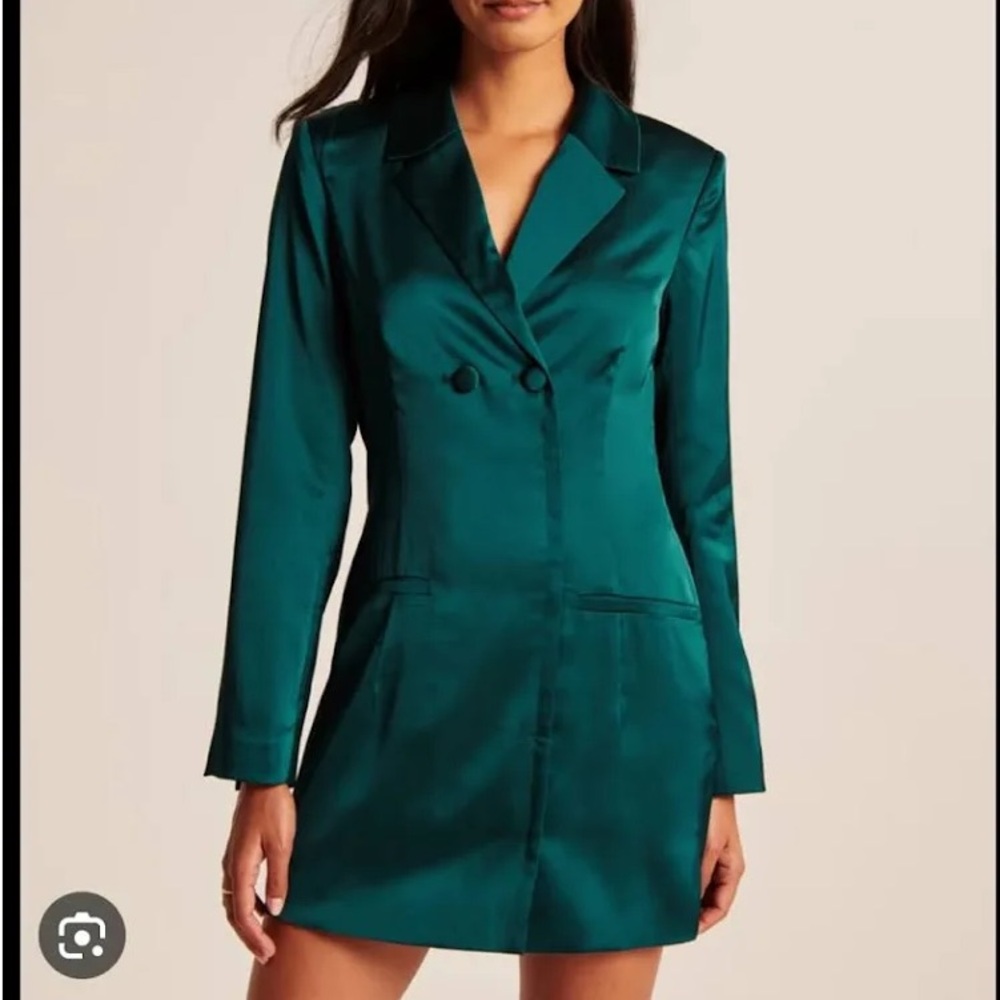 Abercrombie & Fitch satin green blazer dress in size XS, new with tags